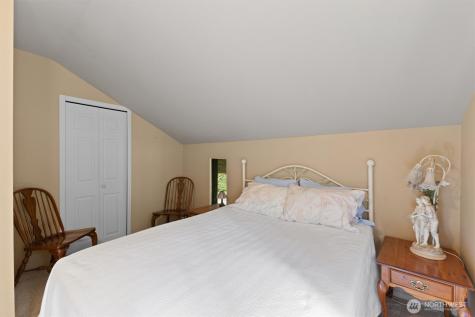 6989 Snoqualmie Place Glacier WA 98244