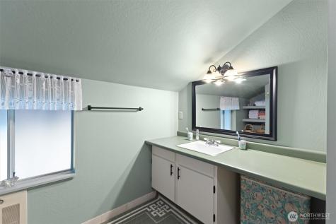 6989 Snoqualmie Place Glacier WA 98244