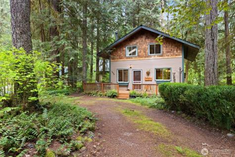 6989 Snoqualmie Place Glacier WA 98244