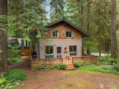 6989 Snoqualmie Place Glacier WA 98244