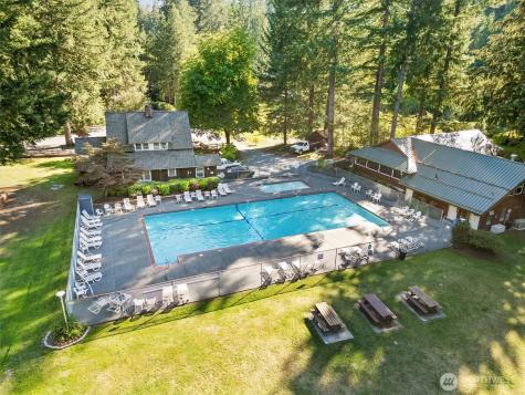 6989 Snoqualmie Place Glacier WA 98244