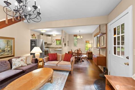 6989 Snoqualmie Place Glacier WA 98244