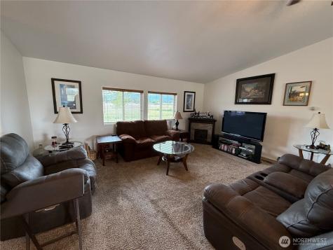 8713 F&s Grade Road Sedro Woolley WA 98284