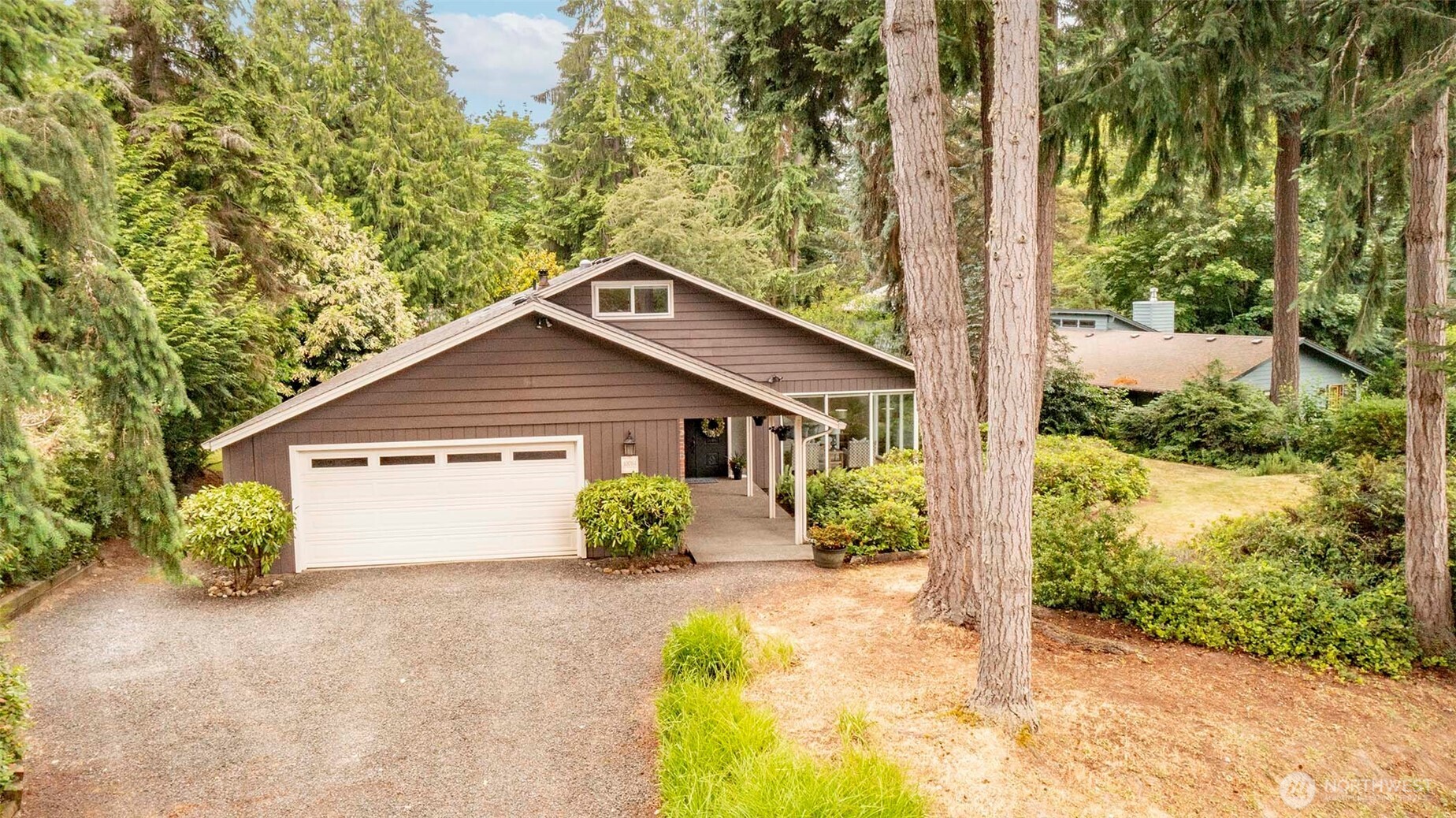10761 Bill Point Crest NE Bainbridge Island WA 98110