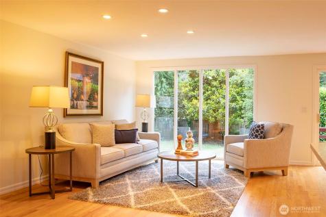 10761 Bill Point Crest NE Bainbridge Island WA 98110