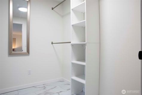 10761 Bill Point Crest NE Bainbridge Island WA 98110