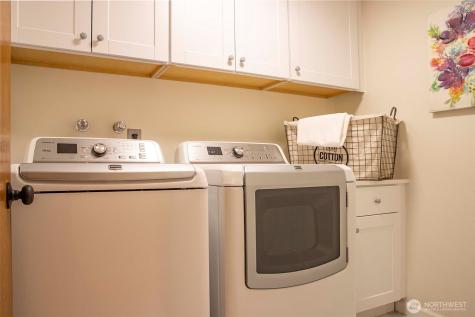 10761 Bill Point Crest NE Bainbridge Island WA 98110