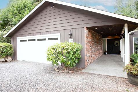 10761 Bill Point Crest NE Bainbridge Island WA 98110