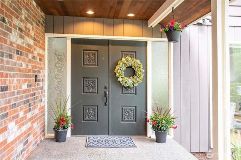 10761 Bill Point Crest NE Bainbridge Island WA 98110