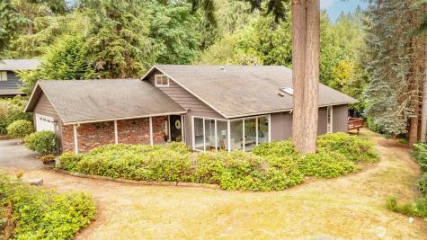 10761 Bill Point Crest NE Bainbridge Island WA 98110