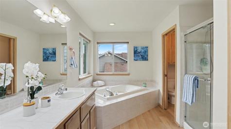 22771 277th Place Maple Valley WA 98038