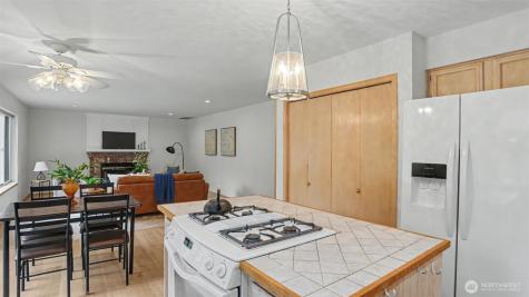 22771 277th Place Maple Valley WA 98038