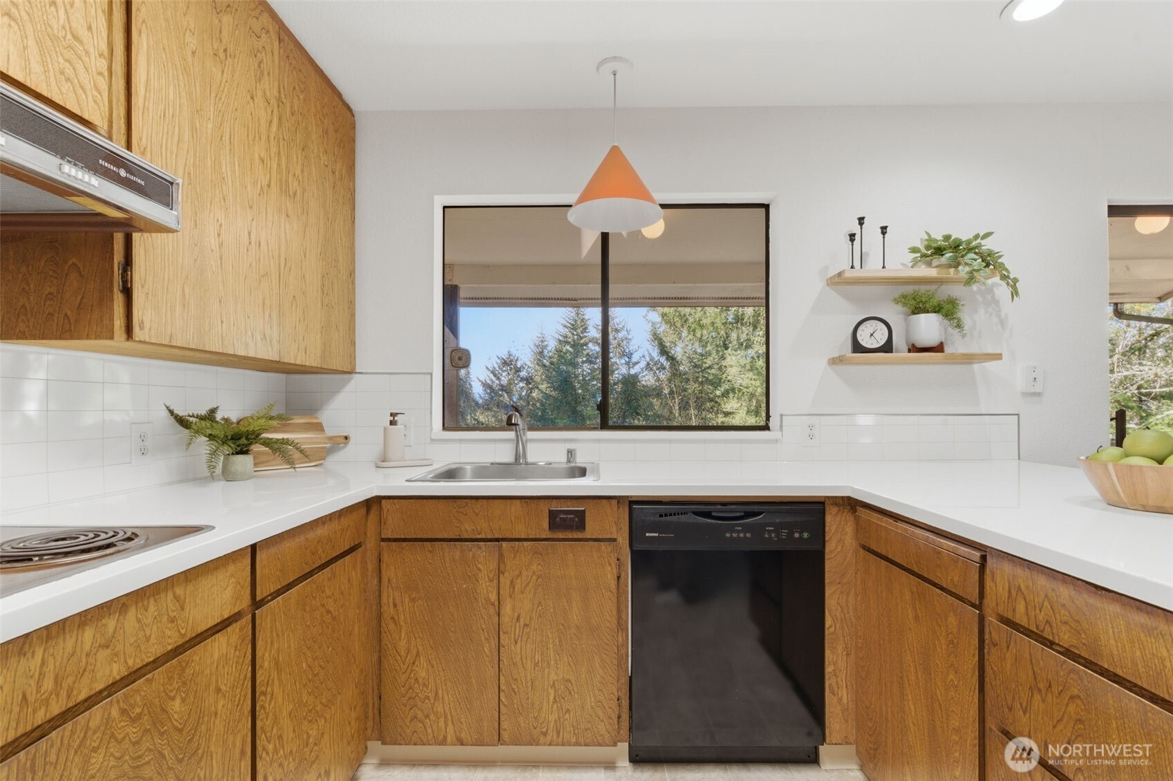 850 NE Rimrock Drive NE Bremerton WA 98311
