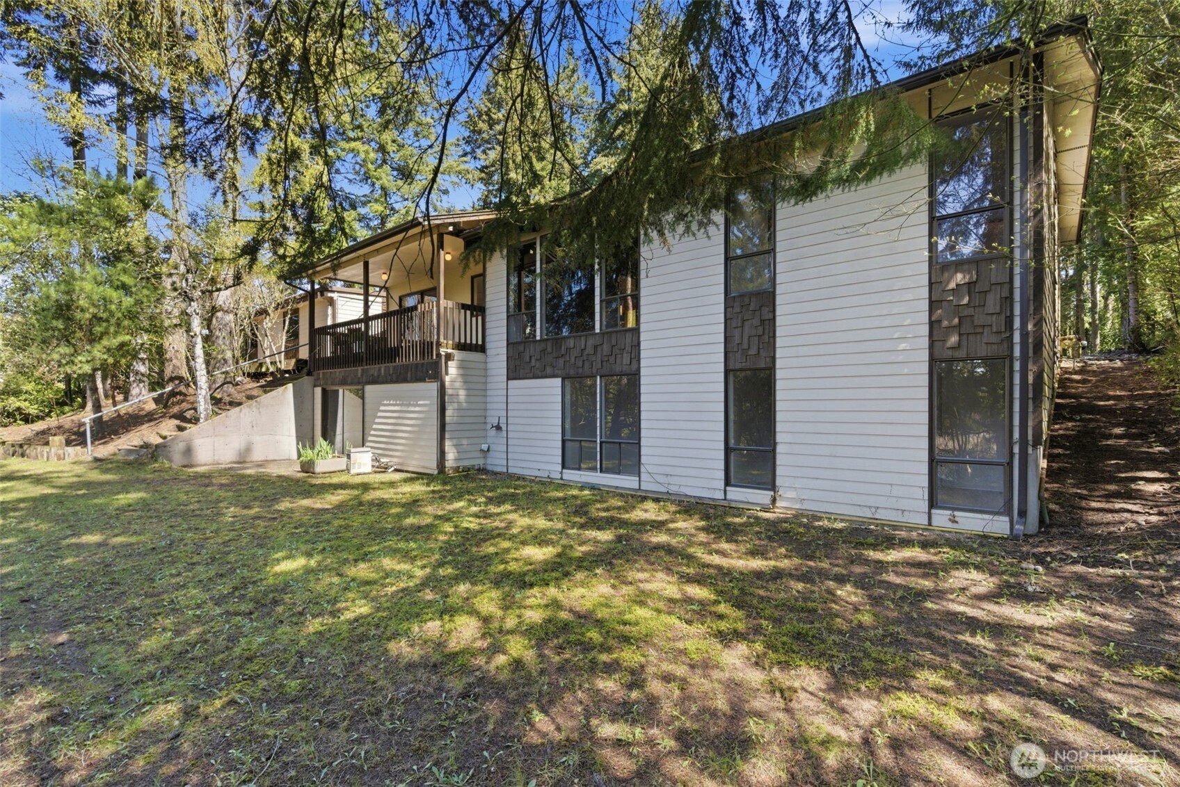 850 NE Rimrock Drive NE Bremerton WA 98311