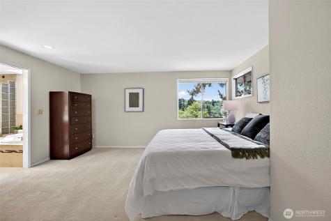 6162 144th Pl SE Bellevue WA 98006