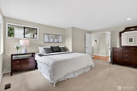 6162 144th Pl SE Bellevue WA 98006