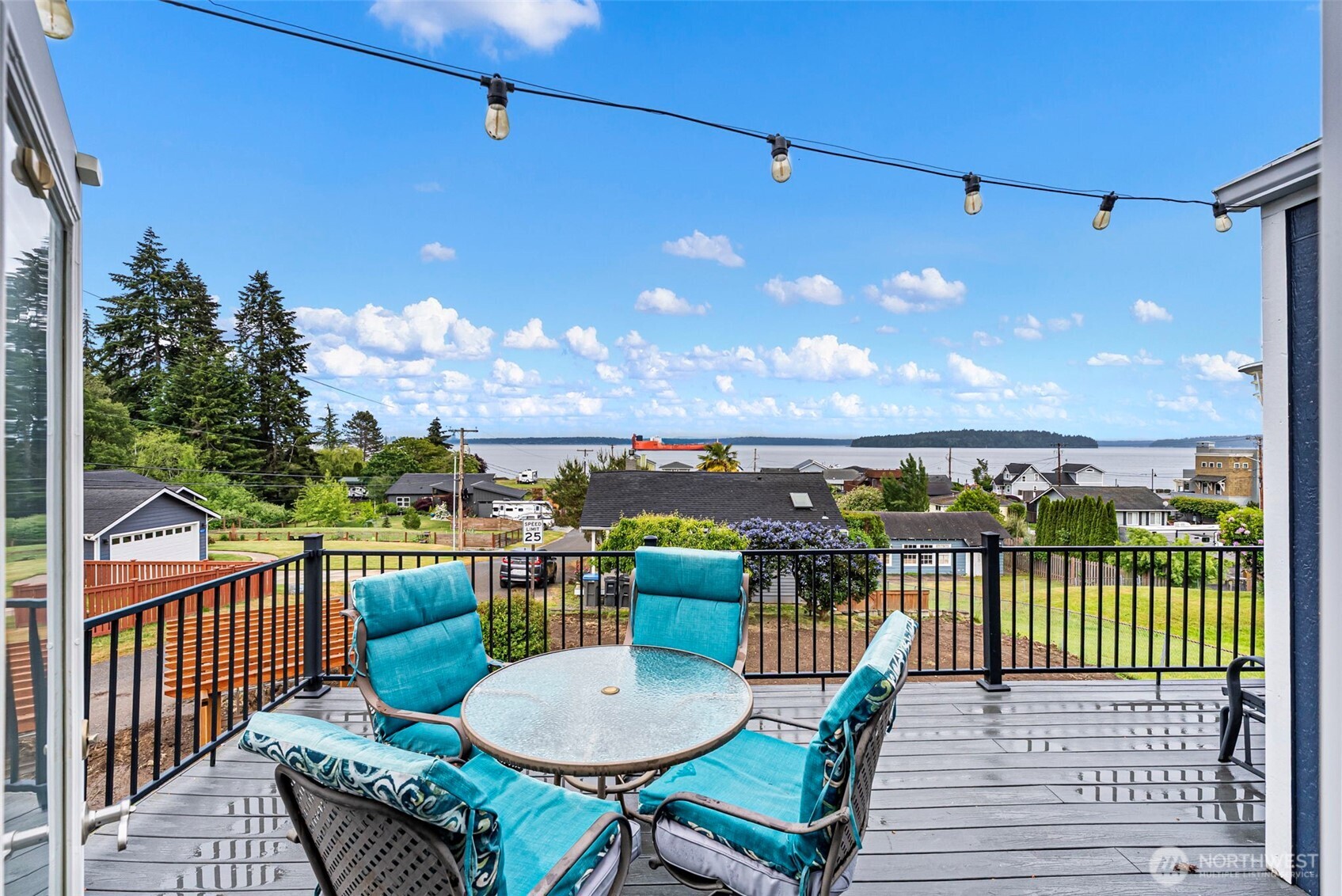 8016 E Daniels Loop Port Orchard WA 98366