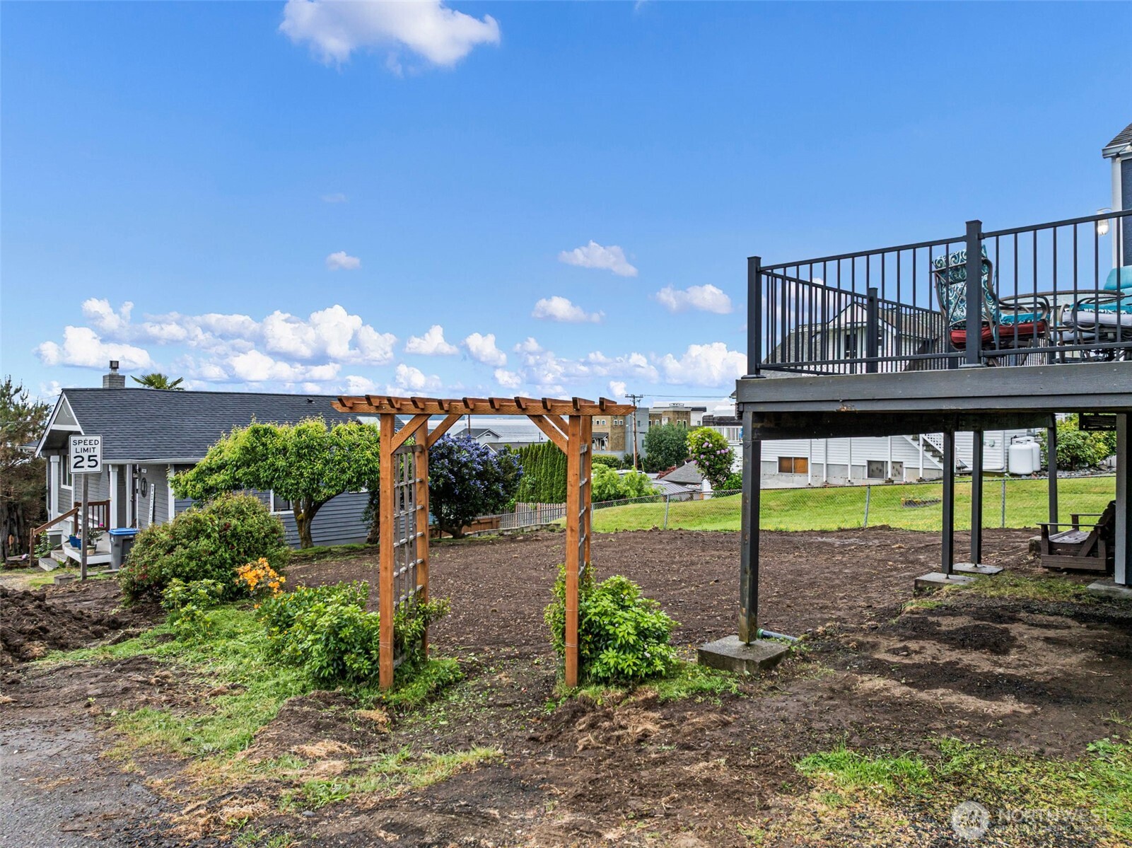 8016 E Daniels Loop Port Orchard WA 98366