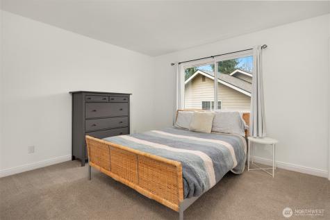 15749 142nd Place SE Renton WA 98058