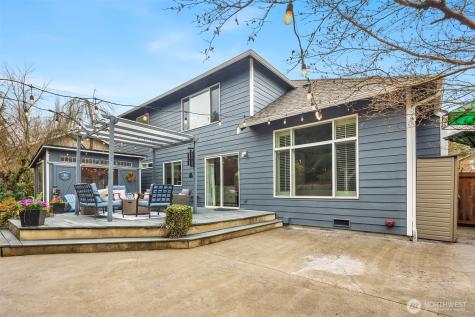 15749 142nd Place SE Renton WA 98058