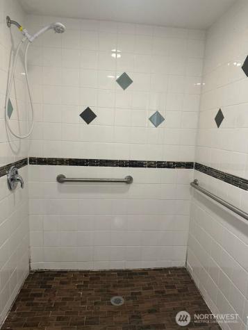 12501 SE 203 Place SE Kent WA 98031