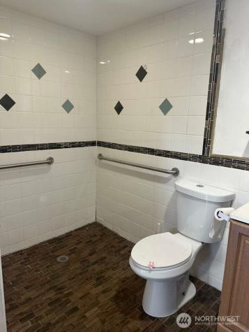 12501 SE 203 Place SE Kent WA 98031