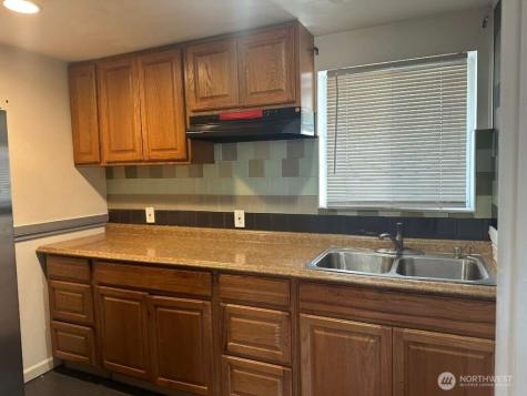 12501 SE 203 Place SE Kent WA 98031