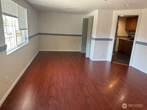 12501 SE 203 Place SE Kent WA 98031