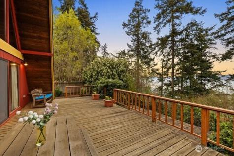 595 Race Road Coupeville WA 98239