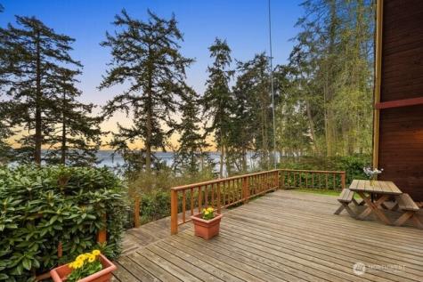 595 Race Road Coupeville WA 98239