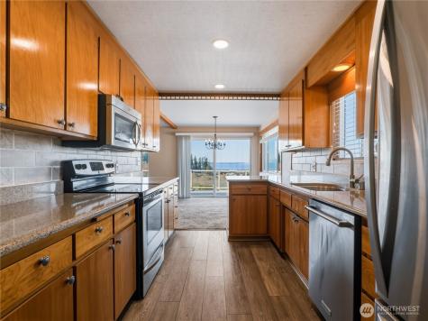 704 Flintstone Drive Camano Island WA 98282