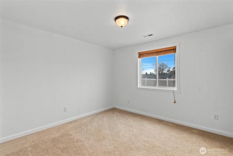 715 NE Hilltop Avenue Quincy WA 98848