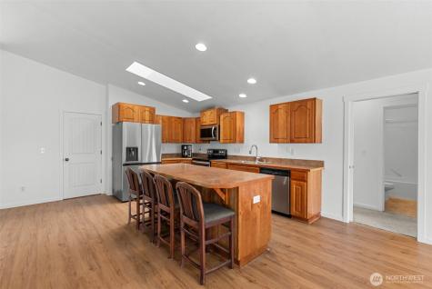 715 NE Hilltop Avenue Quincy WA 98848