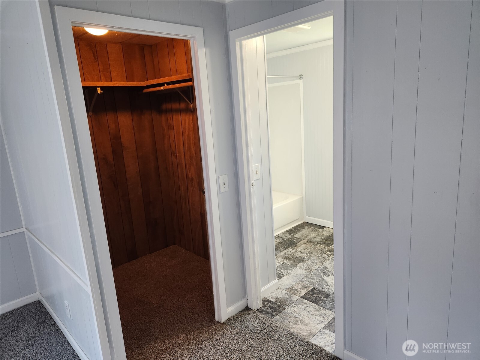 2958 Mountain View Road Silverdale WA 98383