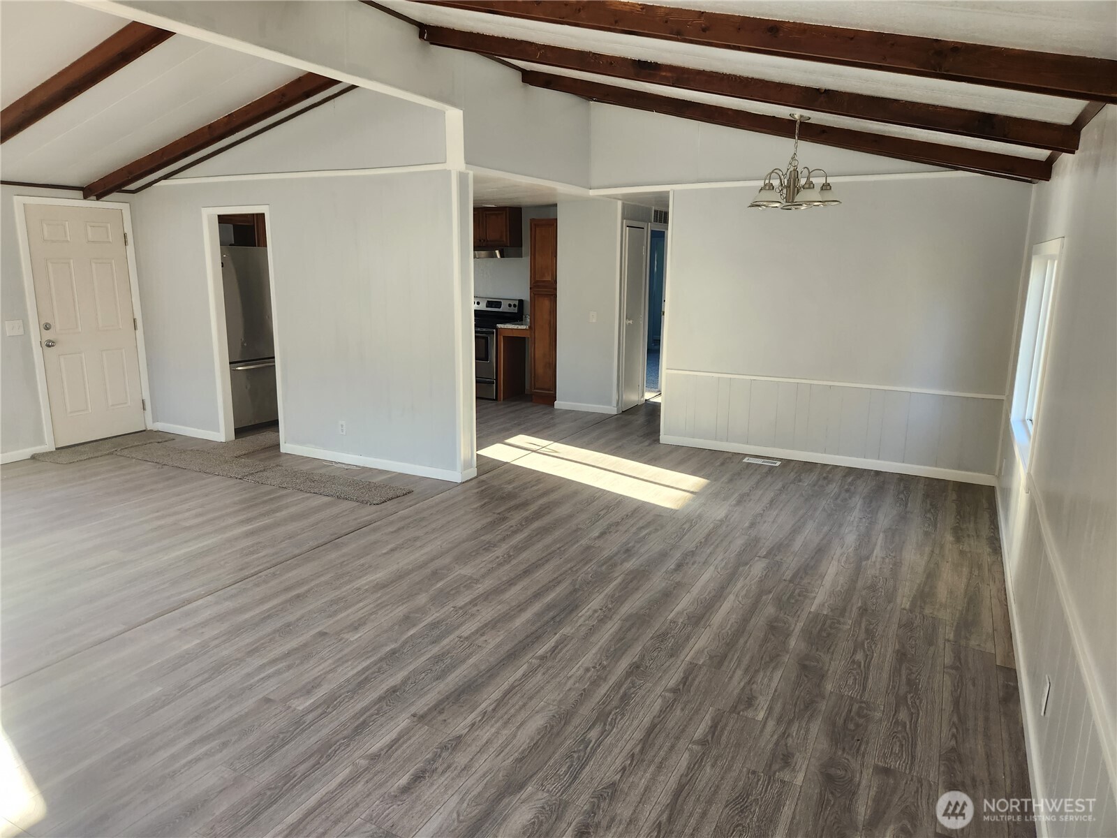 2958 Mountain View Road Silverdale WA 98383