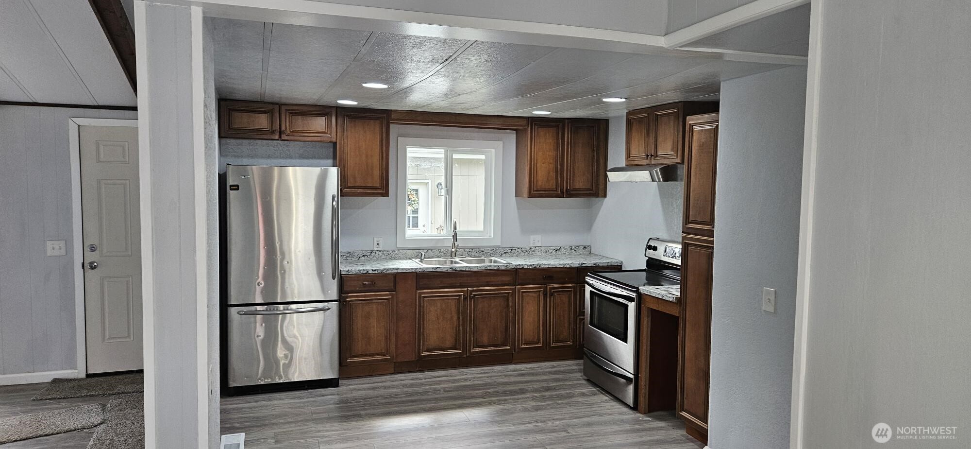 2958 Mountain View Road Silverdale WA 98383