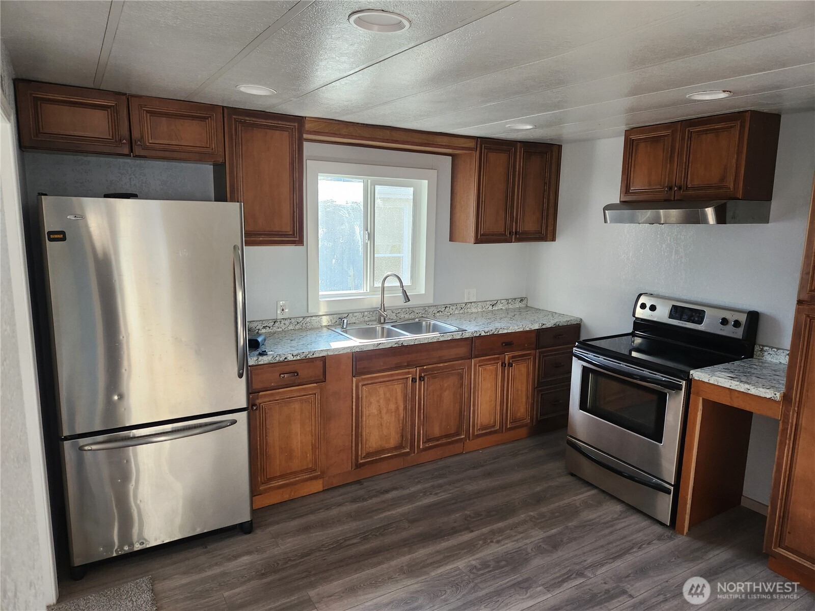 2958 Mountain View Road Silverdale WA 98383
