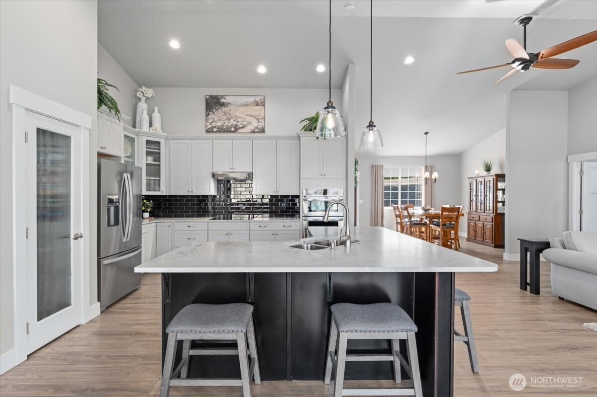 80 Barber Road Orondo WA 98843