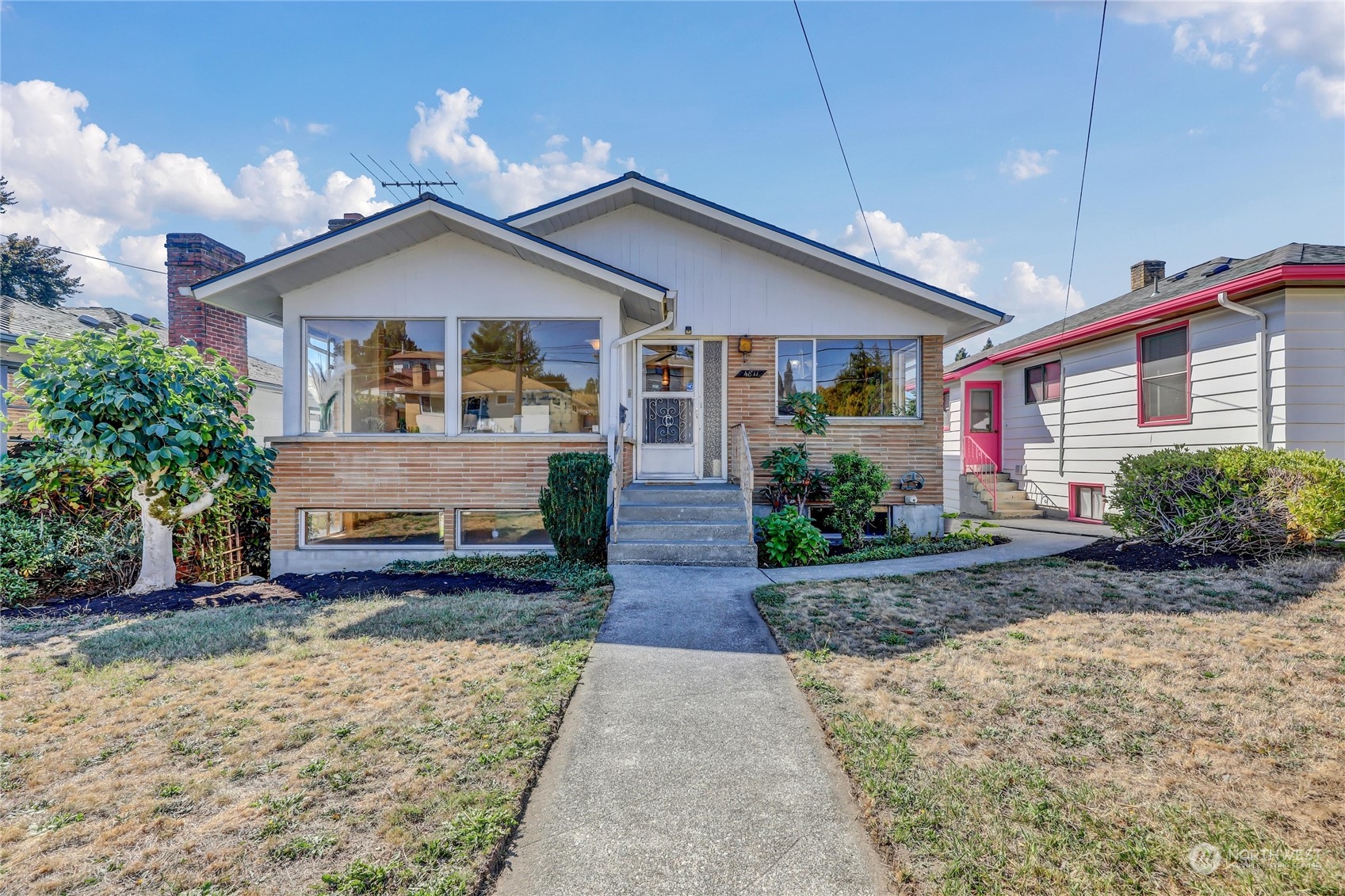 4811 15th Avenue S Seattle WA 98108