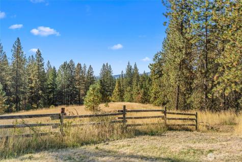 6271 N Miller Mountain Road Fruitland WA 99129