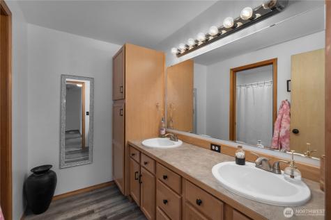 6 N Clear View Drive Montesano WA 98563