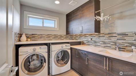 3319 Burnett Avenue N Renton WA 98056