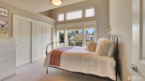 3319 Burnett Avenue N Renton WA 98056