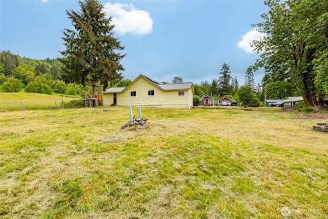 7288 Carlson Road Concrete WA 98237