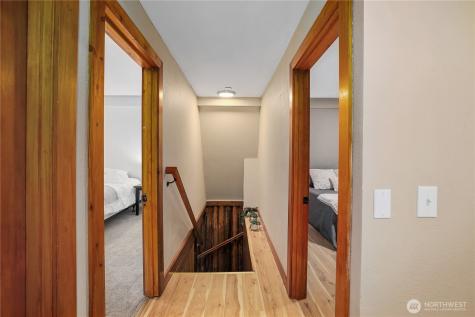 7217 SE Scomanov Lane Olalla WA 98359