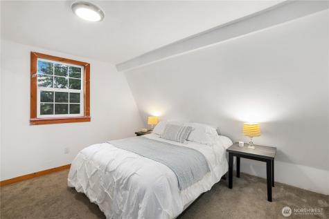 7217 SE Scomanov Lane Olalla WA 98359