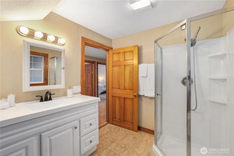 7217 SE Scomanov Lane Olalla WA 98359