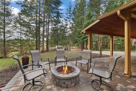 7217 SE Scomanov Lane Olalla WA 98359