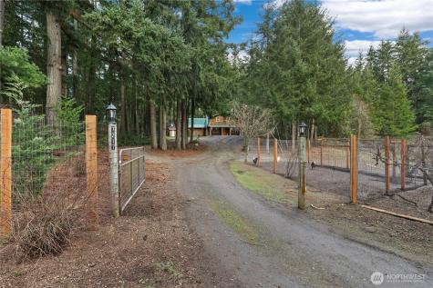 7217 SE Scomanov Lane Olalla WA 98359
