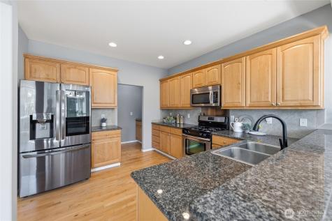 1123 S 36th Street Renton WA 98055